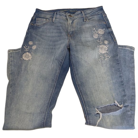 Womens Old Navy Rockstar Mid-Rise Distressed Embroidered Floral Capri Jeans Sz 6 - Picture 3 of 14